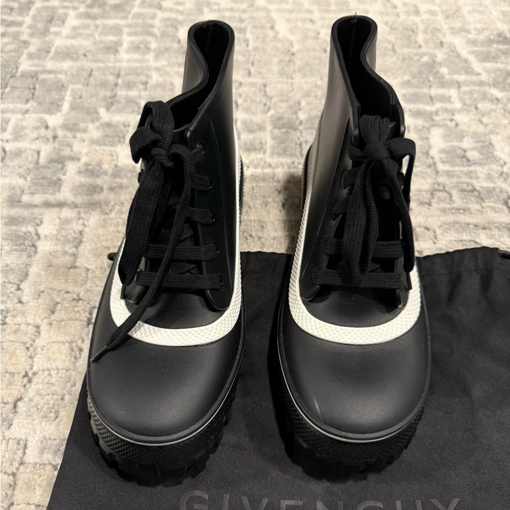 Givenchy White Jelly Glaston Rain Boots